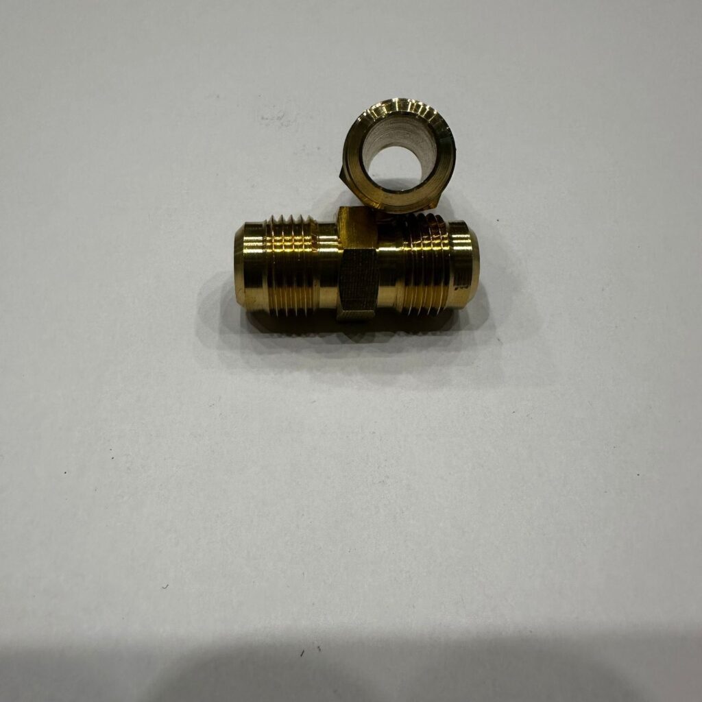 Переходник 3/8м х 3/8м SAE U-06