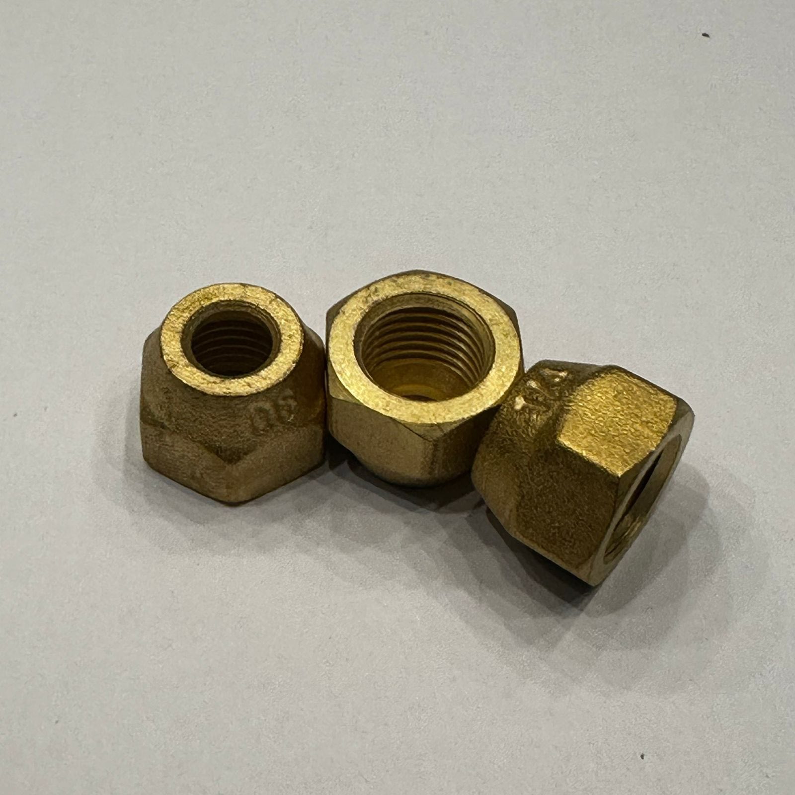 Гайка SN-04 (1/4") Гайка SN-04 (1/4")