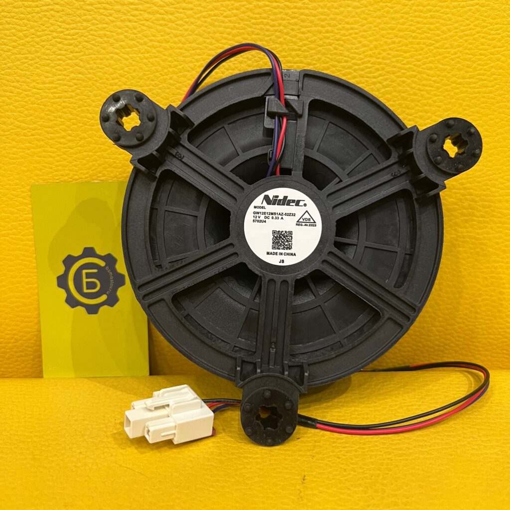 Вентилятор GW12E12MS1AZ-52Z32 DC 12V